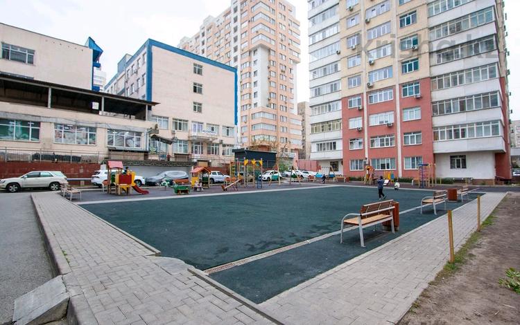 2-бөлмелі пәтер · 90 м² · 16/18 қабат, Гагарина 133/2, бағасы: 65 млн ₸ в Алматы, Бостандыкский р-н — фото 2