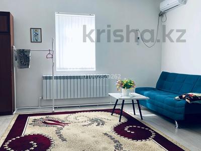 2-бөлмелі пәтер · 61 м² · 1/1 қабат, Жүнісбеков 55 — Rixos Туркестан, бағасы: 10 000 ₸