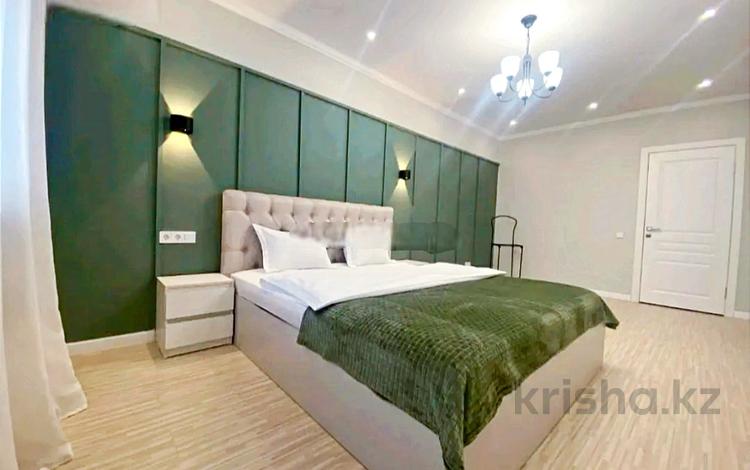 1-комнатная квартира · 45 м² · 1/11 этаж, 16-й мкр 44 — МОРЕ,АКВАПАРК,ТРК АКТАУ,ЦЕНТР ГОРОДА за 9 000 ₸ в Актау — фото 2