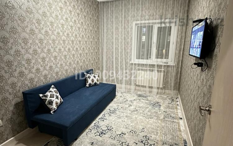 2-комнатная квартира · 45 м² · 10/10 этаж, Илияс Омаров за 250 000 ₸ в Астане, Нура р-н — фото 2