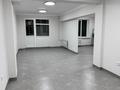 Офисы, магазины и бутики, склады, салоны красоты, медцентры и аптеки, образование, кабинеты и рабочие места, студии · 54 м² за 900 000 ₸ в Алматы, Алмалинский р-н — фото 6