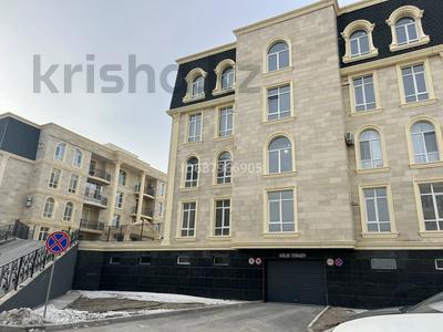 2-комнатная квартира, 97 м², 2/4 этаж, 2 84 за 47 млн 〒 в Атырау, мкр Авангард-3