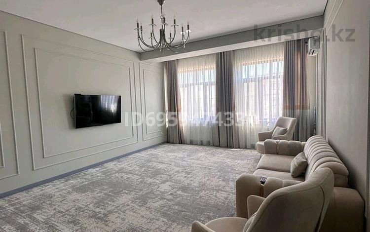 3-бөлмелі пәтер · 130 м² · 9/10 қабат, 17-й мкр 18/3, бағасы: 68 млн ₸ в Актау — фото 13