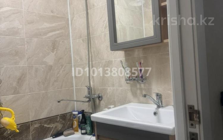 4-бөлмелі пәтер · 79 м² · 3/5 қабат, Орбита ш/а. 9, бағасы: 35 млн ₸ в Караганде, Казыбек би р-н — фото 2