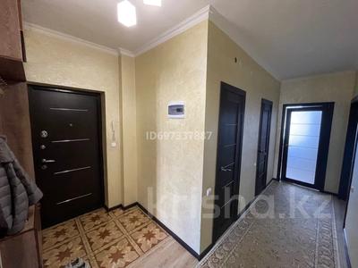 3-бөлмелі пәтер, 80 м², 8/9 қабат, Сауран — Достык, бағасы: 43 млн 〒 в Астане, Есильский р-н