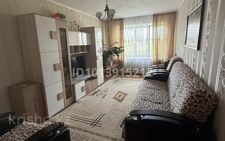 2-комнатная квартира · 47.7 м² · 5/5 этаж, 2 микрорайон 74 за 4.5 млн ₸ в Качаре — фото 2