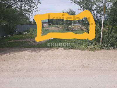 Жер телімі · 8 сотық, Наурызбай батыр 12 — Ауылдың ішінде., бағасы: 4 млн ₸ в Каратобе