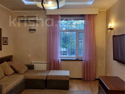 5-бөлмелі пәтер, 120 м², 1/5 қабат, мкр Михайловка , Крылова 43 — Крылова, бағасы: 53 млн 〒 в Караганде, Казыбек би р-н