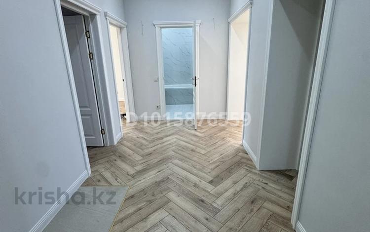 3-комнатная квартира · 103 м² · 2/9 этаж, мкр. Алтын орда, Молдагулова 66 Г за 65 млн ₸ в Актобе — фото 2