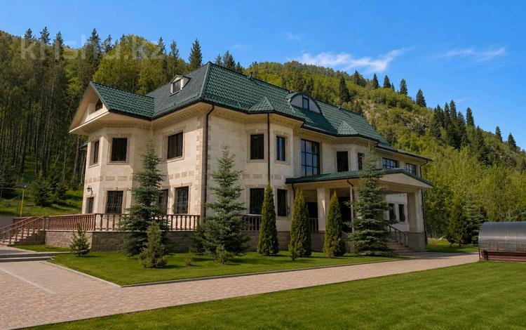 Жеке үй · 10 бөлме · 1300 м² · 40 жүзд., Сұлусай ш/а., Бейсеуова 114, бағасы: ~ 1.9 млрд ₸ в Алматы, Медеуский р-н — фото 52