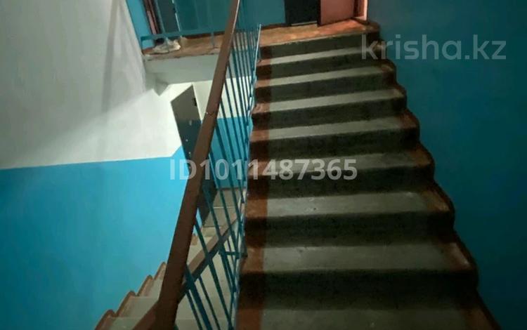 2-бөлмелі пәтер · 46 м² · 3/5 қабат, мкр Кунаева, Акмурзина 1, бағасы: 14.5 млн ₸ в Уральске — фото 2