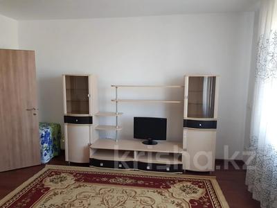 3-комнатная квартира · 100 м² · 2/7 этаж, проспект Аль-фараби 18 — Пересечение с пр. Улы дала за 300 000 ₸ в Астане, Есильский р-н