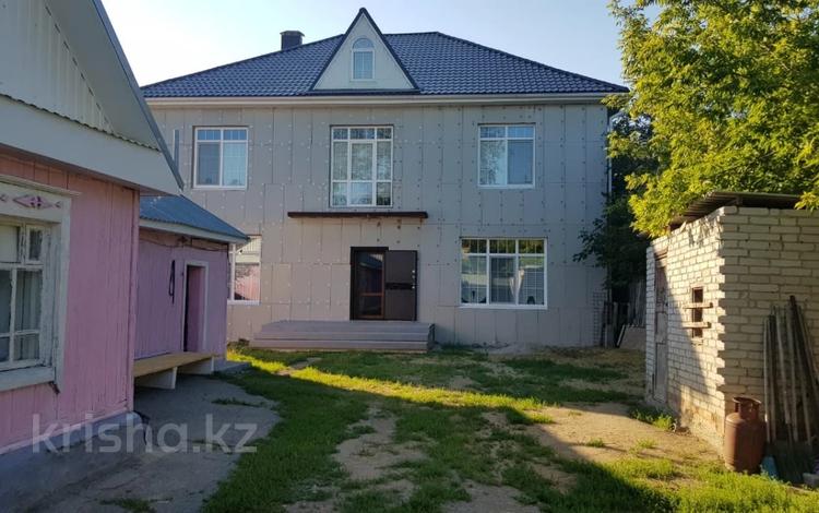 Отдельный дом · 6 комнат · 169.2 м² · 4.8 сот., Чехова 30 за 130 млн 〒 в Костанае — фото 2
