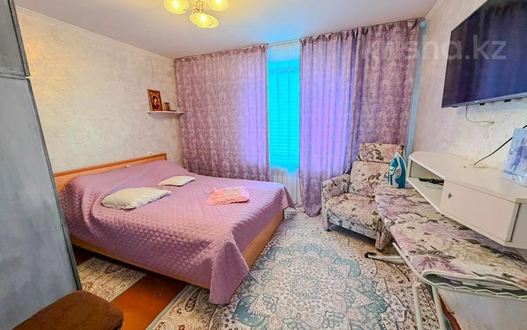 3-бөлмелі пәтер · 60 м² · 5/5 қабат, мкр . Самал, бағасы: 18.5 млн ₸ в Талдыкоргане, мкр Самал — фото 2