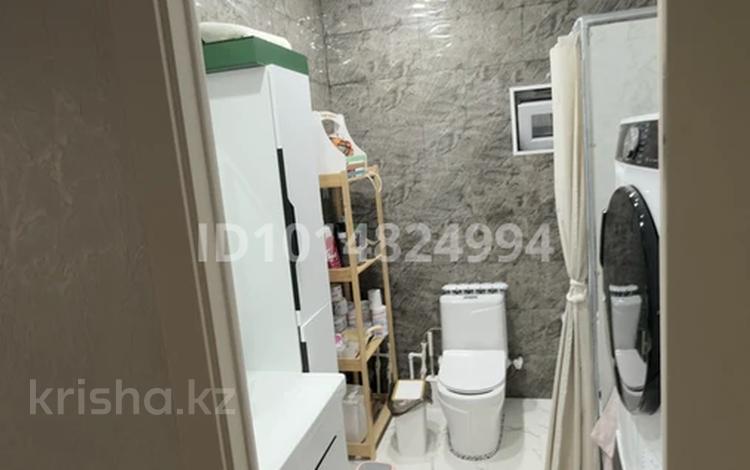 Жеке үй · 2 бөлме · 80 м² · 8 жүзд., Құрсай ш/а., Водник 26 — Номер школа N50, бағасы: 18 млн ₸ в Атырау, мкр Курсай — фото 3