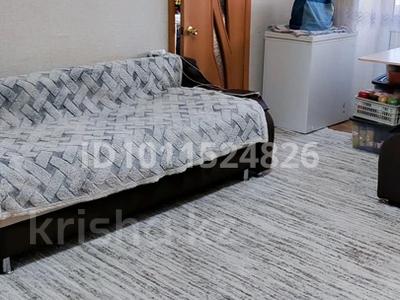 2-бөлмелі пәтер · 43 м² · 4/5 қабат, Тауелсыздык — ТЦ Март, бағасы: 18.5 млн ₸ в Костанае