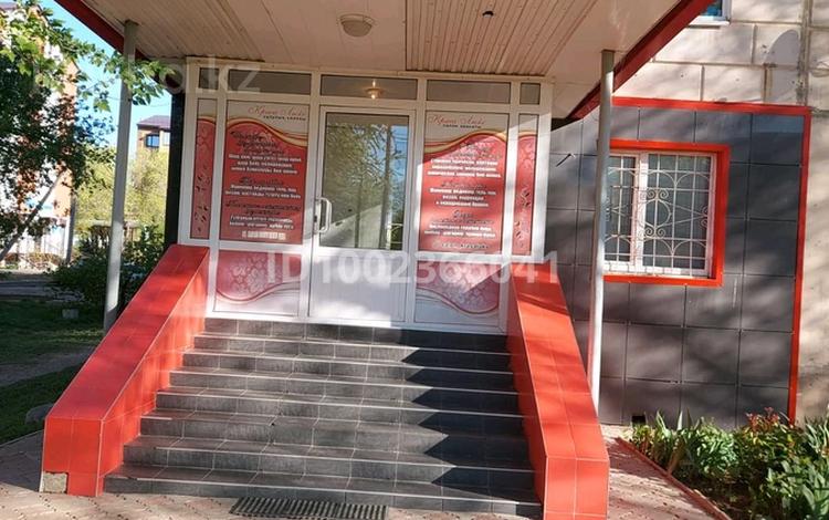 Салон красоты КРАСА ЛЮКС · 71.1 м², бағасы: 49 млн ₸ в Уральске, мкр Строитель — фото 2
