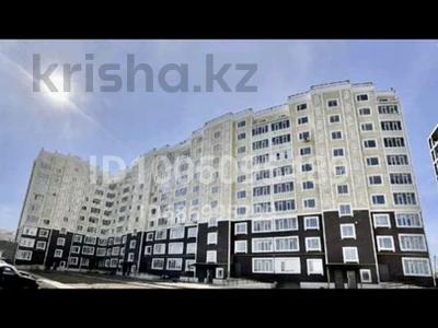 3-комнатная квартира · 79.8 м² · 5/10 этаж, Астана 99 — за гипермаркетом Дина за 33 млн 〒 в Уральске