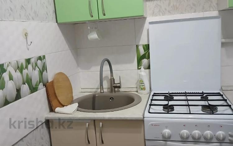 2-бөлмелі пәтер · 40 м² · 1/5 қабат, Кобыланды Батыра 44, бағасы: 18 млн ₸ в Костанае — фото 2