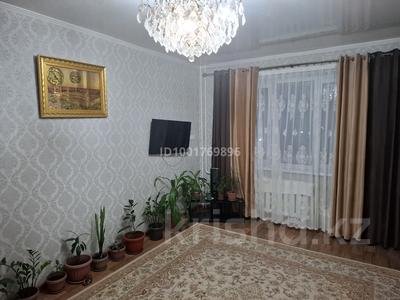 3-комнатная квартира · 65 м² · 3/5 этаж, Водник 2 54 — Байсейтова алтау қиылысы за 30 млн 〒 в Боралдае (Бурундай), мкр Водник-2