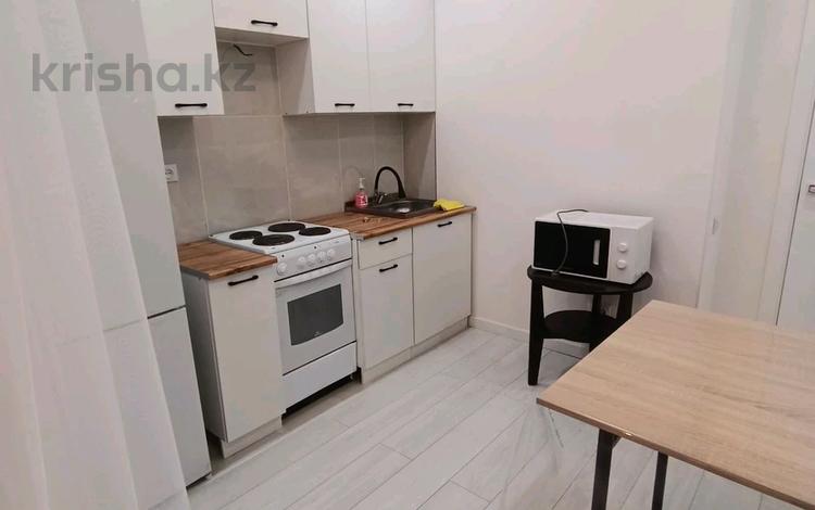1-бөлмелі пәтер · 35 м² · 1/5 қабат, Үркер 128, бағасы: 200 000 ₸ в Астане, Нура р-н — фото 2