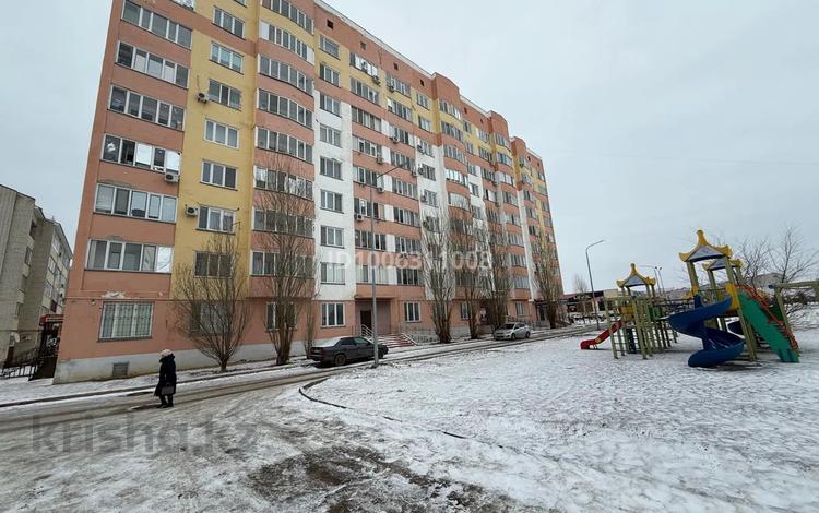 3-комнатная квартира · 80.6 м² · 2/9 этаж, мкр. Зачаганск пгт, Монкеулы 77 за 28 млн ₸ в Уральске — фото 2