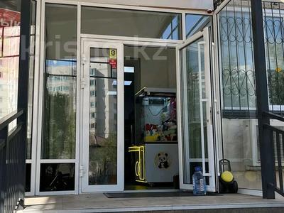 Еркін, дүкендер мен бутиктер · 200 м², бағасы: 175 млн ₸ в Астане, Нура р-н