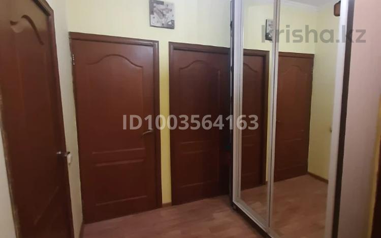 2-комнатная квартира · 54 м² · 5/5 этаж, мкр 13-й военный городок, ул Булавина 24 за 200 000 ₸ в Алматы, Турксибский р-н — фото 2