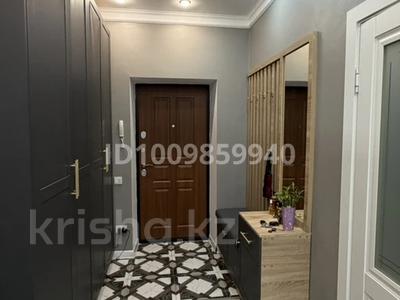 3-комнатная квартира · 90 м² · 10/10 этаж, мкр. Алтын орда, Алия Молдагулова 66/1 — Молдагулова за 400 000 〒 в Актобе
