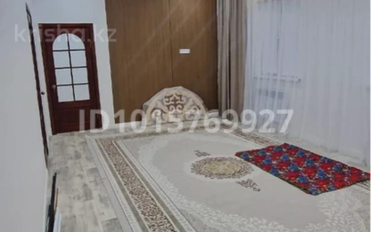 Жеке үй · 3 бөлме · 70 м² · 9 жүзд., Өркен ш/а., 8 3 а — 35 школа, бағасы: 20 млн ₸ в Атырау, мкр Оркен — фото 2