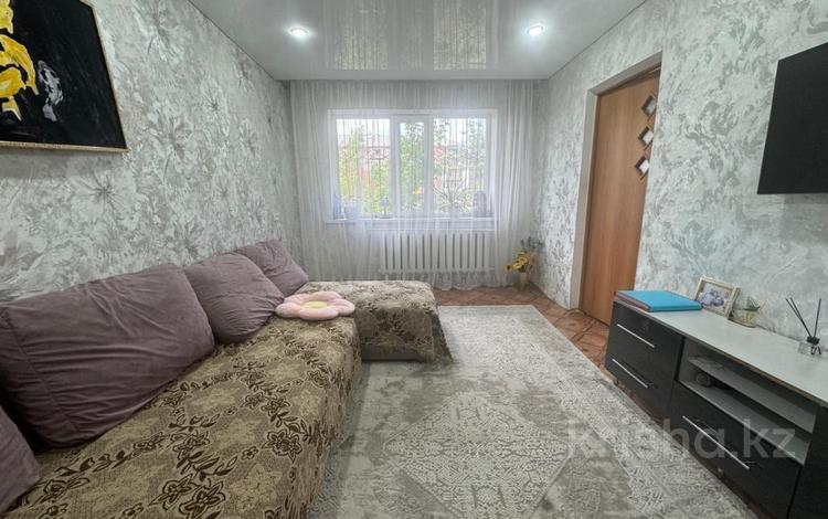 3-комнатная квартира · 56.4 м² · 1/5 этаж, 343 квартал 5 за 18 млн ₸ в Семее — фото 2
