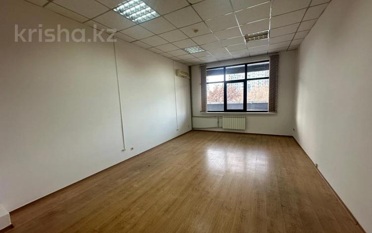 Свободное назначение, офисы • 32 м² за 352 000 〒 в Алматы, Медеуский р-н — фото 2