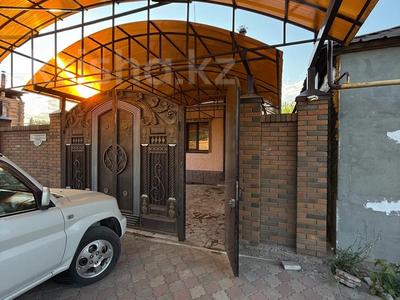 Отдельный дом · 4 комнаты · 200 м² · 5 сот., Тукая за 45 млн 〒 в Уральске