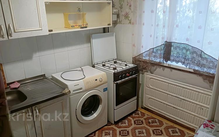 1-комнатная квартира, 33 м², 1/5 этаж помесячно, Кизатова 4