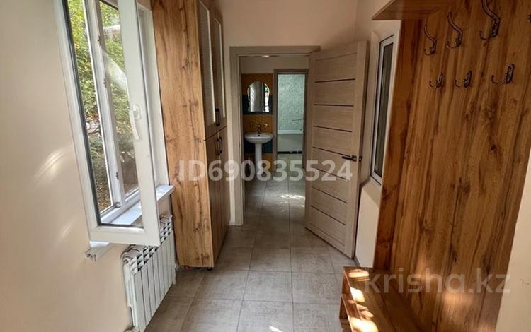 Отдельный дом · 2 комнаты · 60 м² · 8 сот., Дом отдыха каргалы 11 — Джандосова Саина за 300 000 ₸ в Алматы, Ауэзовский р-н — фото 2