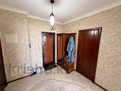 1-бөлмелі пәтер · 61 м² · 6/9 қабат, Жарбосынова 62 — Площад, бағасы: 28 млн ₸ в Атырау