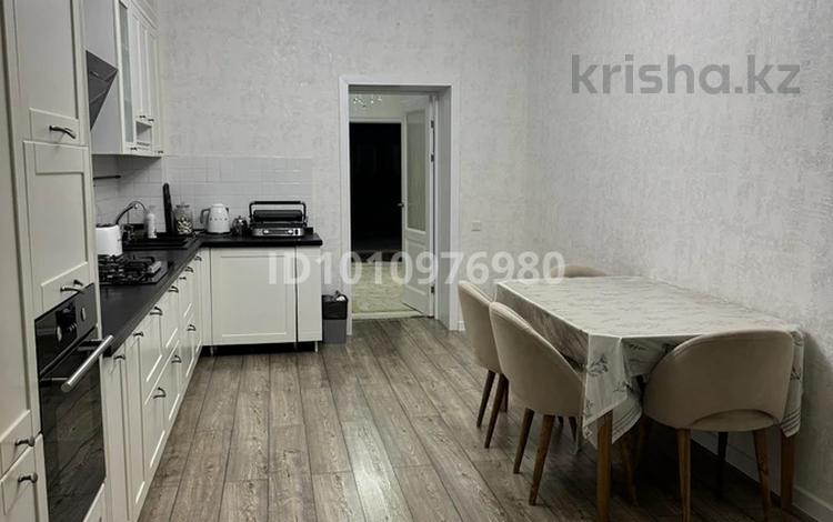4-комнатная квартира · 157 м² · 8/10 этаж, мкр. Алтын орда, Сактаган Баишева 7А к4 — Рядом со скай парком, обл гаи за 58 млн ₸ в Актобе — фото 2