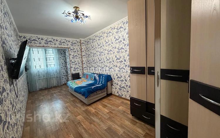 2-комнатная квартира · 62 м² · 12/12 этаж, 33-й мкр 20 за 18 млн ₸ в Актау — фото 2