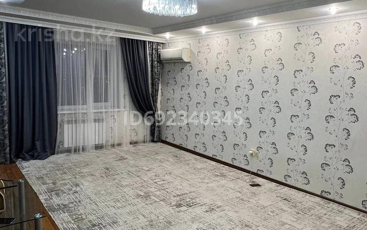 3-комнатная квартира · 110 м² · 9/9 этаж, Конаев 1/7 — Возле Старый мечеть за 28 млн ₸ в Актобе, мкр. Курмыш — фото 2