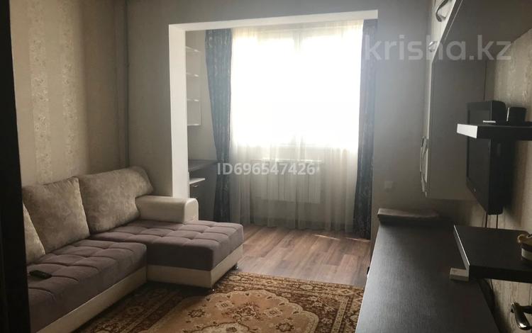 1-комнатная квартира, 35 м², 3/5 этаж, мкр Аксай-5 9