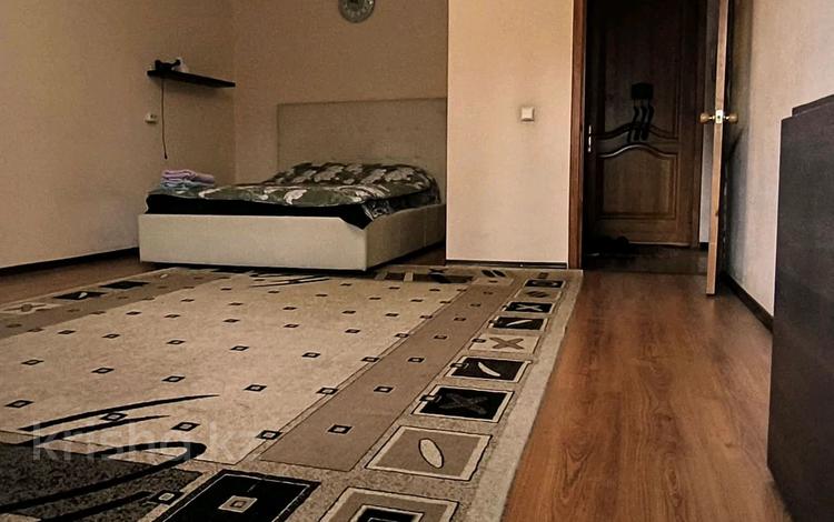 1-комнатная квартира · 37 м² · 3/10 этаж, Набережная Славского 64 — Протозанова за 10 000 〒 в Усть-Каменогорске, Ульбинский — фото 7