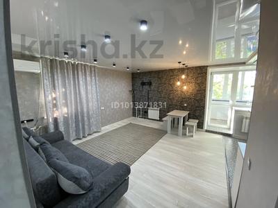 2-бөлмелі пәтер · 52 м² · 2/2 қабат, Щербакова 34 — Самал, Щербакова, ксм, бағасы: 175 000 ₸ в Усть-Каменогорске
