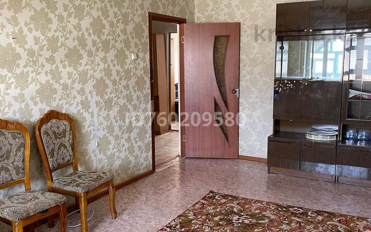 3-бөлмелі пәтер · 62 м² · 2/5 қабат, Абая, бағасы: 170 000 〒 в Жезказгане — фото 2