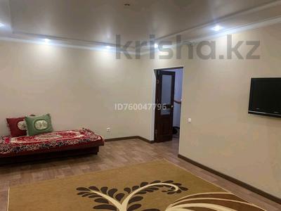 3-комнатная квартира · 93.3 м² · 5/10 этаж, мкр. Алтын орда 13Б корпус 1 — Мангилик ел, просп. Алии Молдагуловой за 200 000 〒 в Актобе