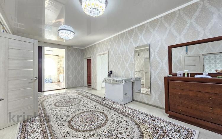 Отдельный дом · 4 комнаты · 252 м² · 35 сот., Кирпичная за 50 млн ₸ в Затобольске (Тобыле) — фото 2