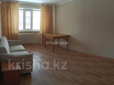 1-комнатная квартира · 44 м² · 1/5 этаж, Майкудук, Майкудук, 15й микрорайон 25 — Магазин Сатурн. за 8 млн ₸ в Караганде, Алихана Бокейханова р-н