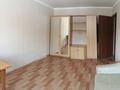 1-бөлмелі пәтер · 44 м² · 1/5 қабат, 15-шағынаудан, Майкудук, 15й микрорайон 25 — Магазин Сатурн., бағасы: 8 млн ₸ в Караганде, Алихана Бокейханова р-н — фото 2