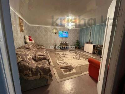 3-комнатная квартира · 86 м² · 5/5 этаж, Абая 46 — Центр за 10 млн 〒 в Курчатове