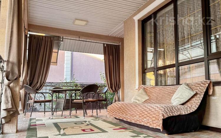 Отдельный дом · 8 комнат · 500 м² · 8 сот., мкр Акжар, Береке 1/7 за 190 млн ₸ в Алматы, Наурызбайский р-н — фото 14