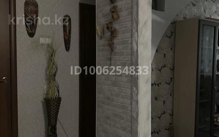 3-бөлмелі пәтер · 61 м² · 2/5 қабат, мкр. Зачаганск пгт, 25 Чапаевская дивизия 2, бағасы: 19 млн ₸ в Уральске — фото 3